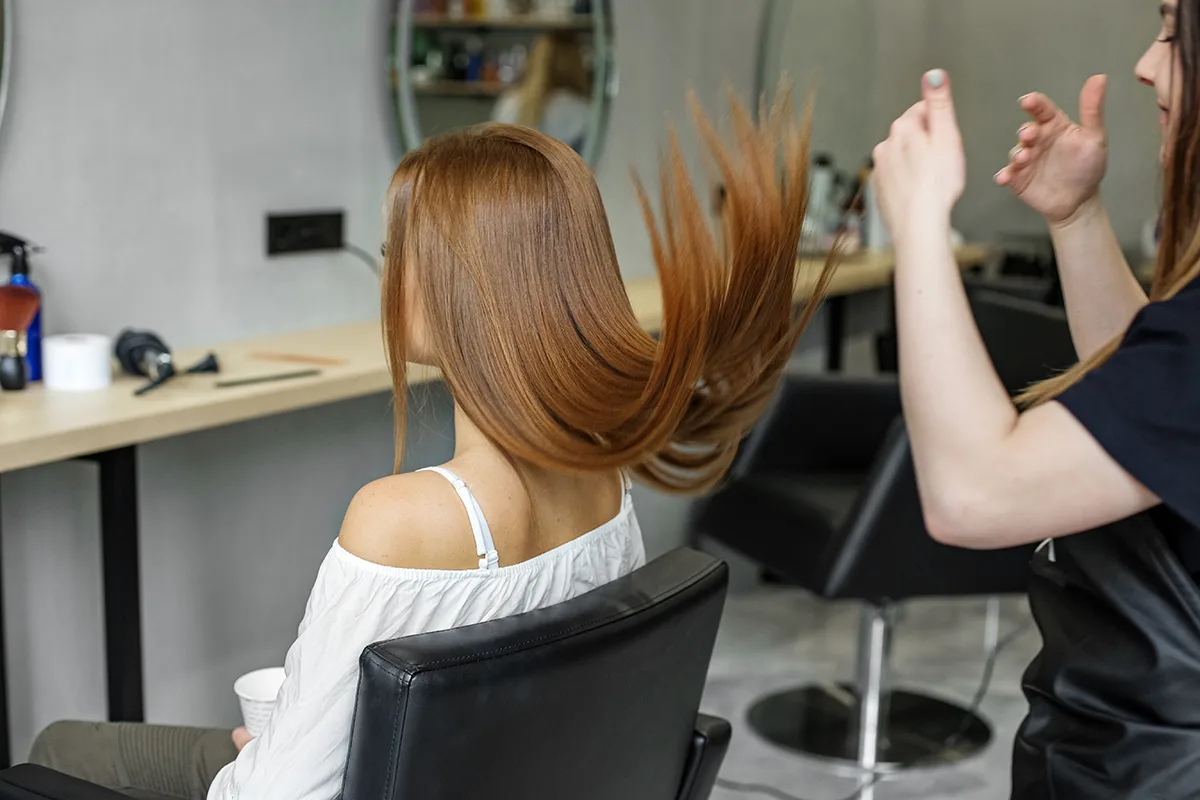 cheveux-brillants-soins-astuces-habitudes-1200x800