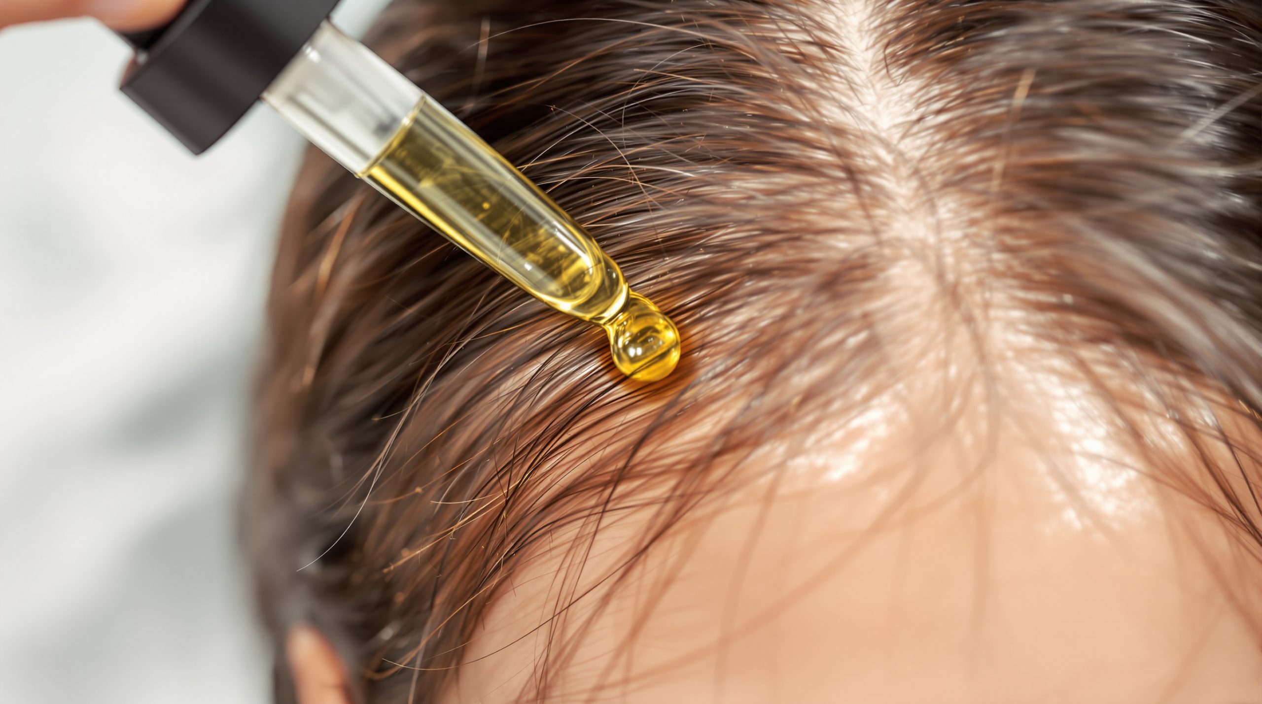 découvrez comment un sérum végétal innovant peut stimuler la repousse des cheveux, lutter contre la perte de densité et freiner la chute naturellement. offrez vitalité et force à votre chevelure grâce à des actifs d'origine végétale.
