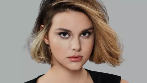 Face-framing-balayage.webp