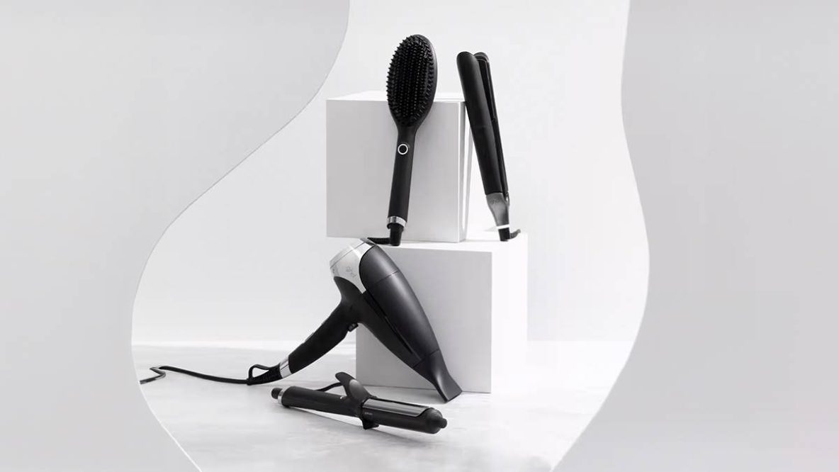 Soldes GHD : un spray offert et –32 % sur le sèche-cheveux "je n’ai jamais payé aussi peu"