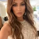brushing après 50 ans - photo de jennifer lopez