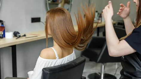 cheveux-brillants-soins-astuces-habitudes-1200x800