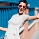 Comment avoir un ventre plat sous une robe moulante ? Découvrez nos astuces pour mettre en valeur votre silhouette et cacher les bourrelets ou les rondeurs disgracieuses avec des vêtements adaptés, des sous-vêtements gainants, et des matières appropriées à votre morphologie.