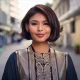 Le carré classique est une coupe droite qui tombe juste au-dessus des épaules. Elle est idéale pour les cheveux fins car elle donne une impression de volume et de densité. De plus, elle est facile à coiffer et à entretenir.