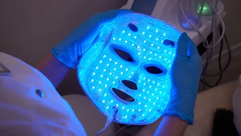 Masque led pour visage en institut
