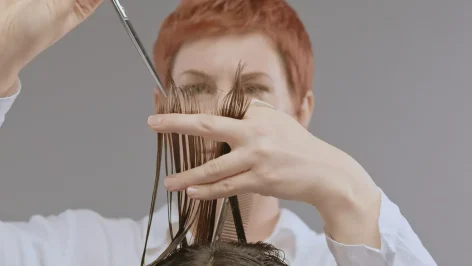 the-rachel-haircut.webp